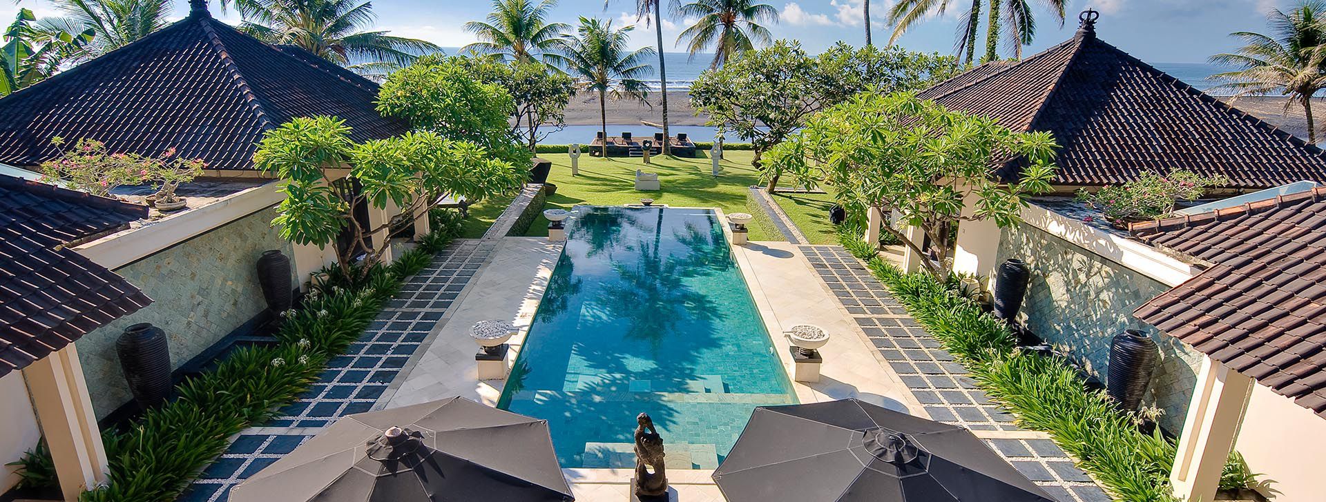 Villa Ylang Ylang - Main house sculpture